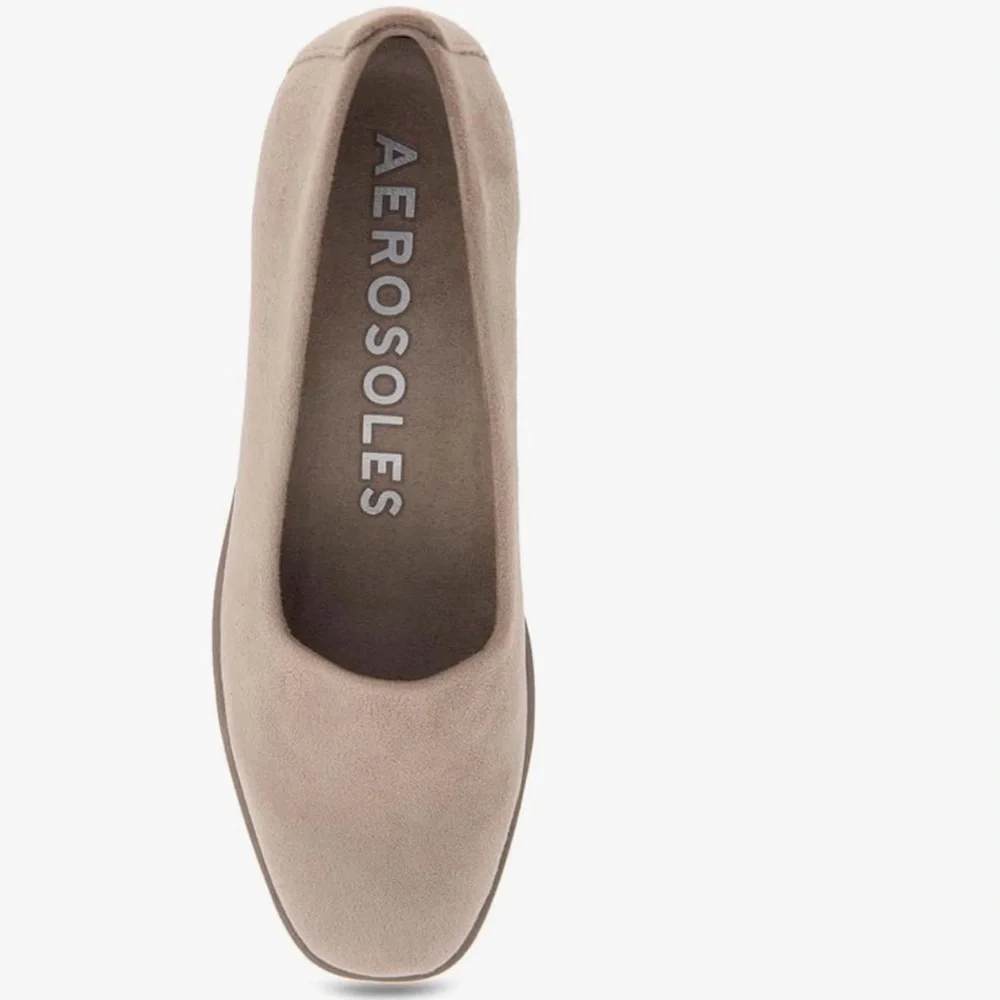 AEROSOLES Trench coat faux suede Platform Slip-Ons size 5 NWOT